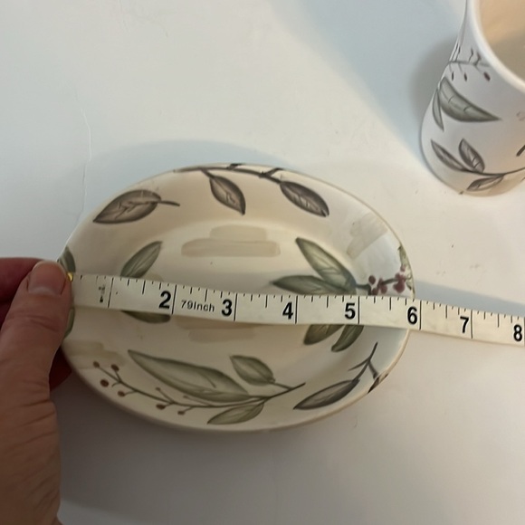 Ceramic Bathroom Soap and Brush Set Cream & Sage Floral Pottery Bowl & Cup - Picture 5 of 9